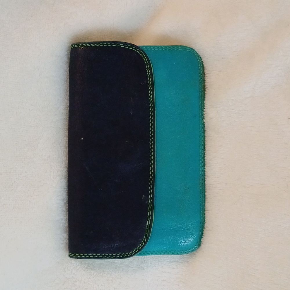 🔥🔥Tula Leather Colorblock Snap front Wallet Navy, Turquoise & Green